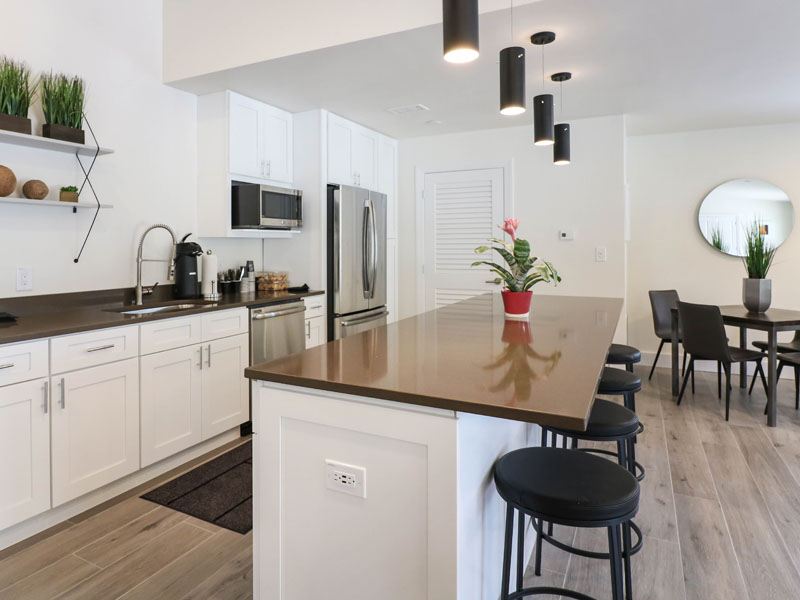 Living in Sunrise (new - lifestyle) 